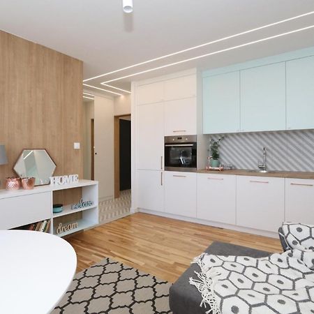 Romaszewskiego Zoliborz Bedroom Pokoj Metro Varsó Kültér fotó