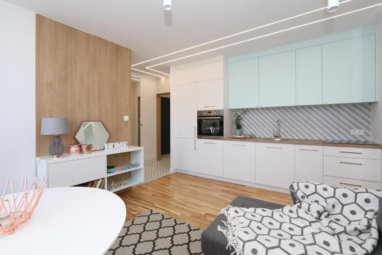 Romaszewskiego Zoliborz Bedroom Pokoj Metro Varsó Kültér fotó