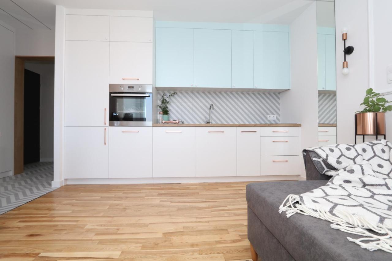 Romaszewskiego Zoliborz Bedroom Pokoj Metro Varsó Kültér fotó