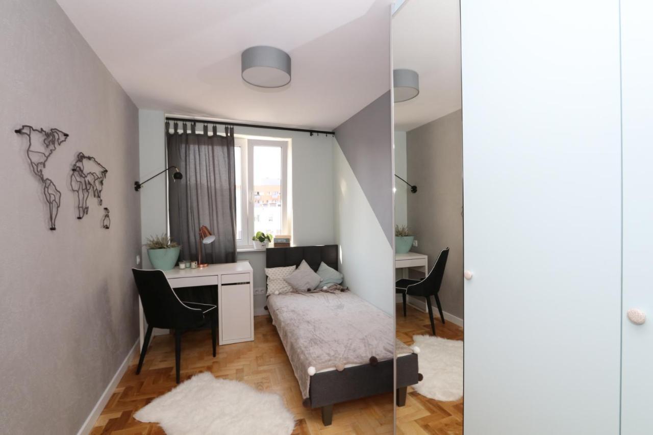 Romaszewskiego Zoliborz Bedroom Pokoj Metro Varsó Kültér fotó