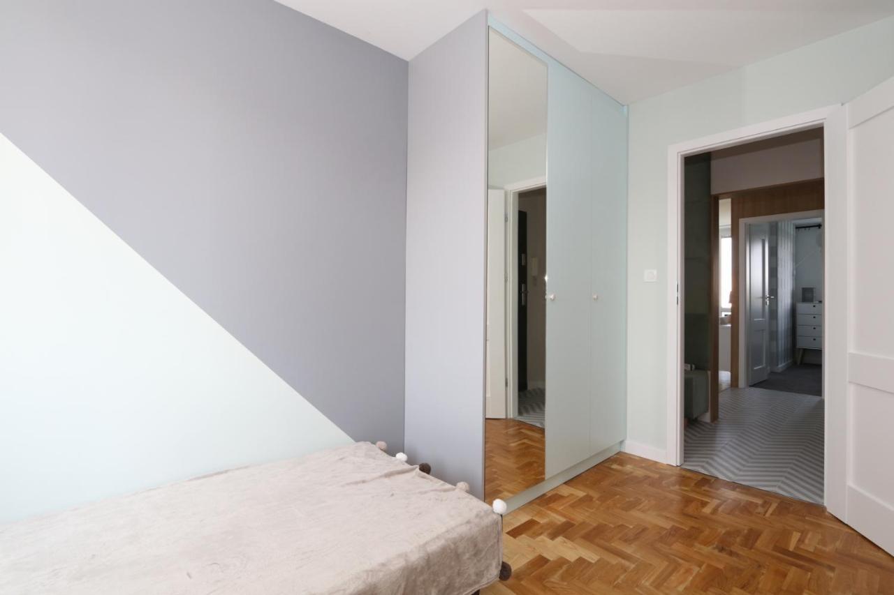 Romaszewskiego Zoliborz Bedroom Pokoj Metro Varsó Kültér fotó