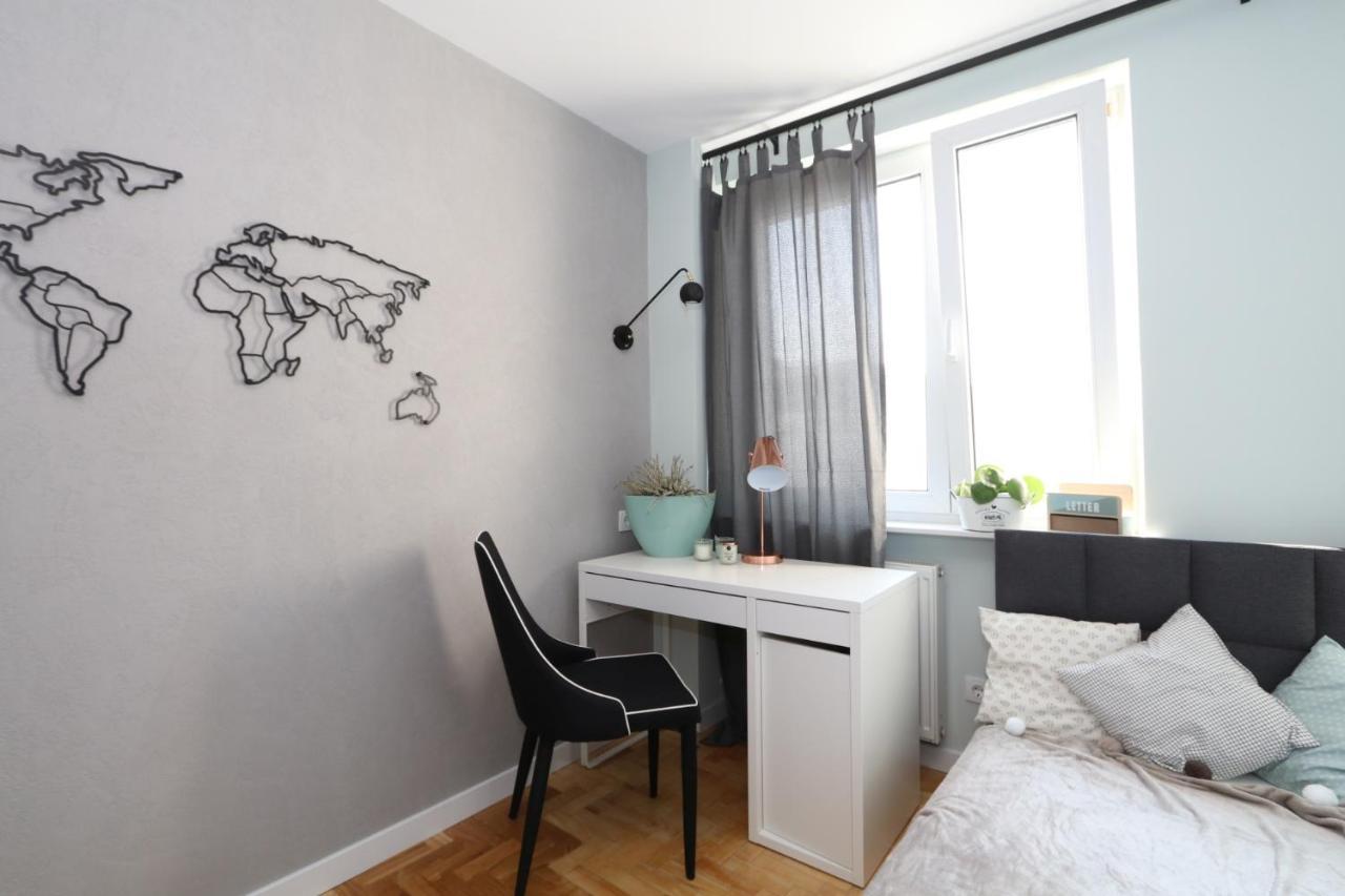 Romaszewskiego Zoliborz Bedroom Pokoj Metro Varsó Kültér fotó